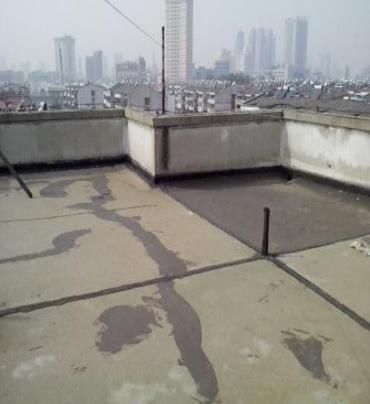 梅江漏水维修 楼顶漏水是什么原因，楼顶漏水维修方法是什么?